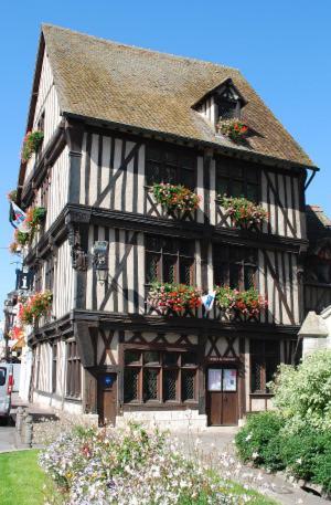 Holiday home La Chapelle De Monet - Logis Eglantine *